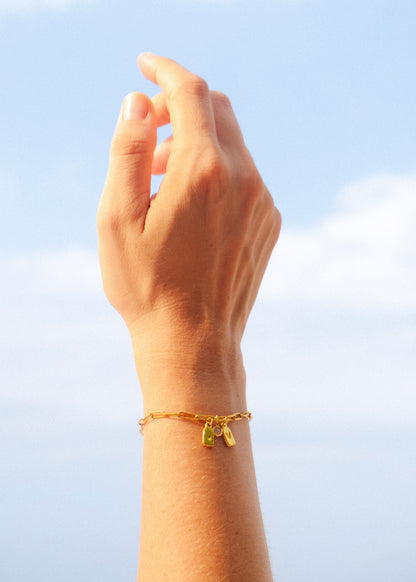 Pulsera de iniciales + piedra de aniversario