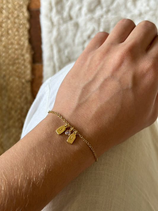 Pulsera de iniciales + piedra de aniversario